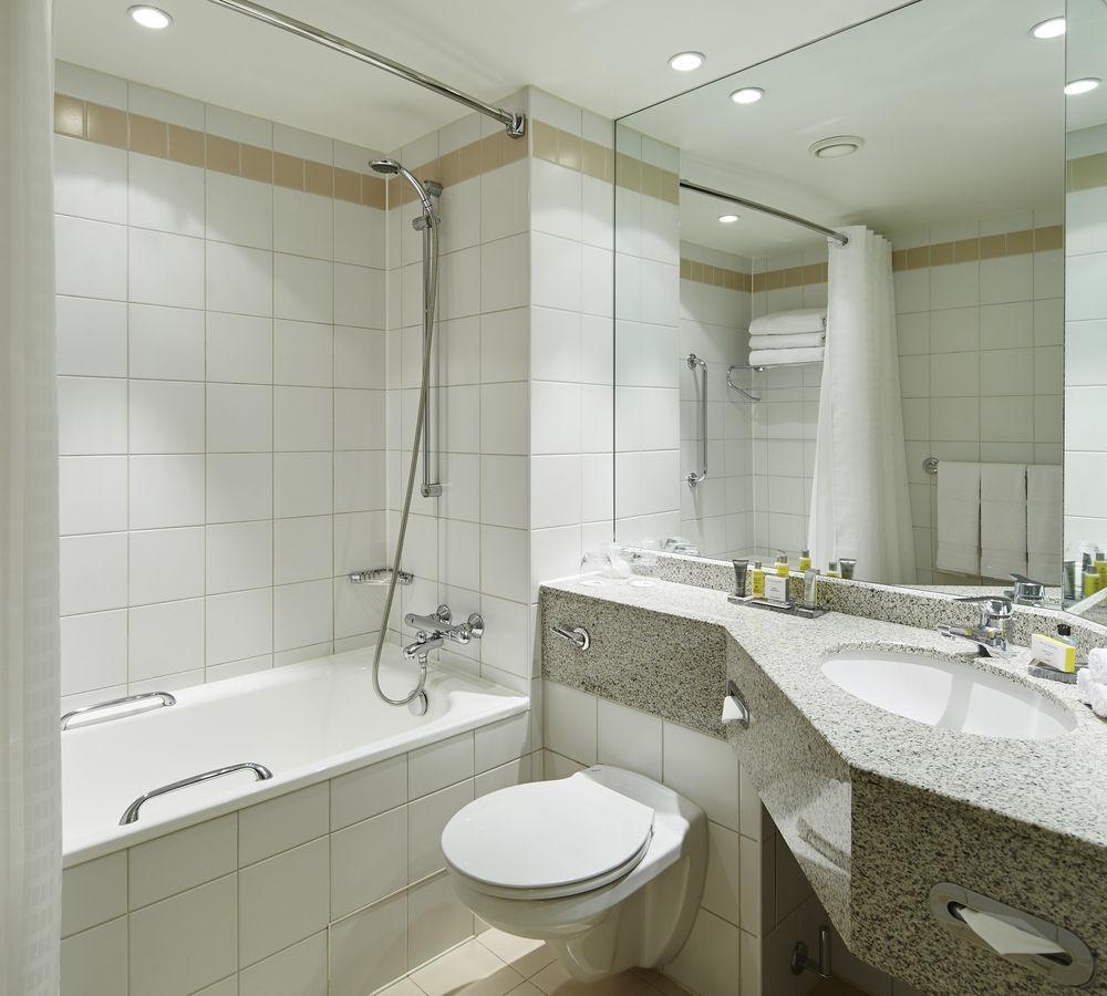 The Aberdeen Dyce Hotel Εξωτερικό φωτογραφία